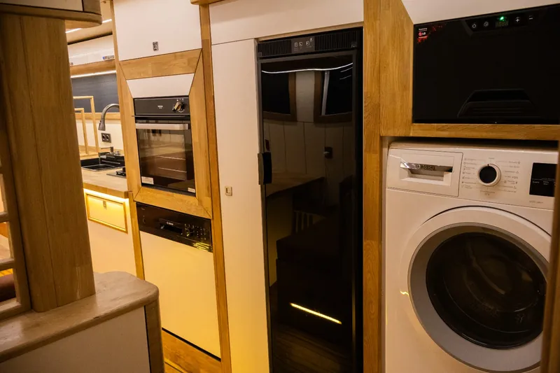 Face-to-face seating and table layout in the campervan