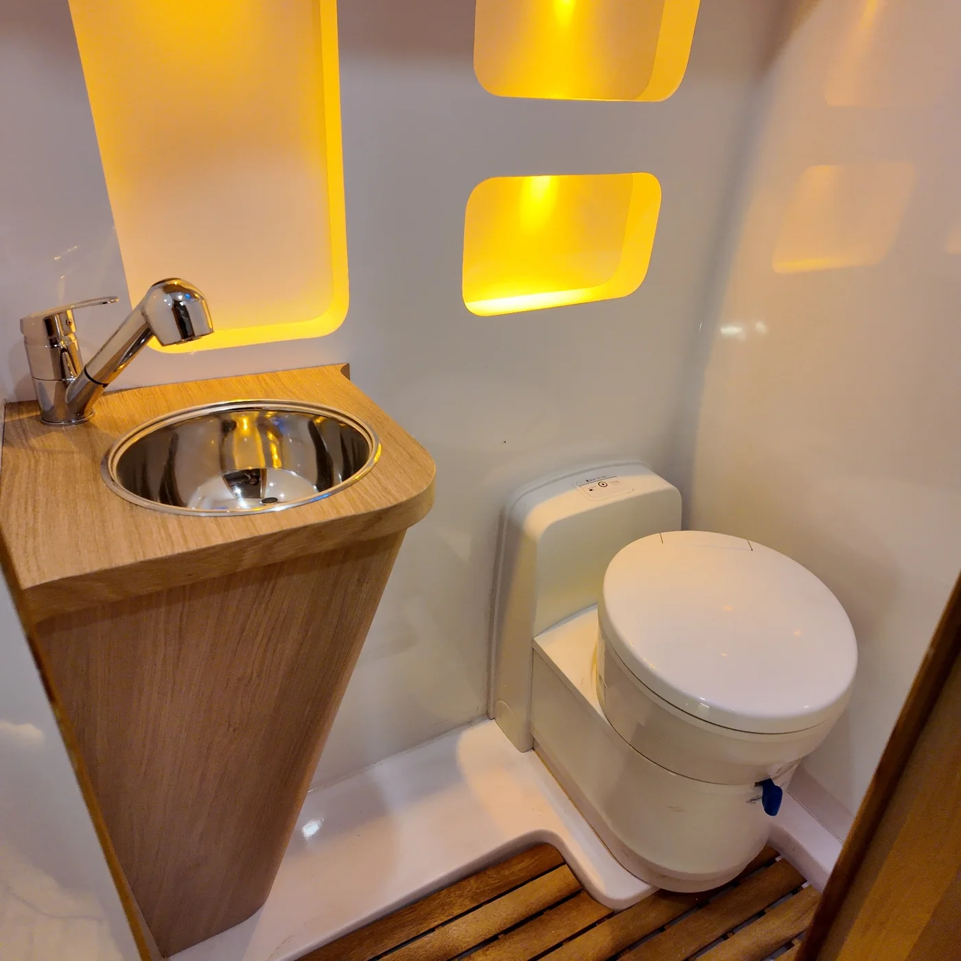 MK-2 banyo bölümü